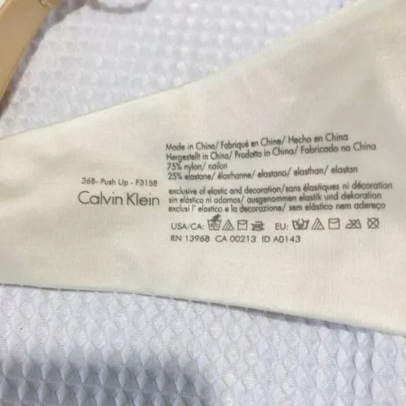 Calvin Klein push-up bra size 36B - Picture 3 of 3